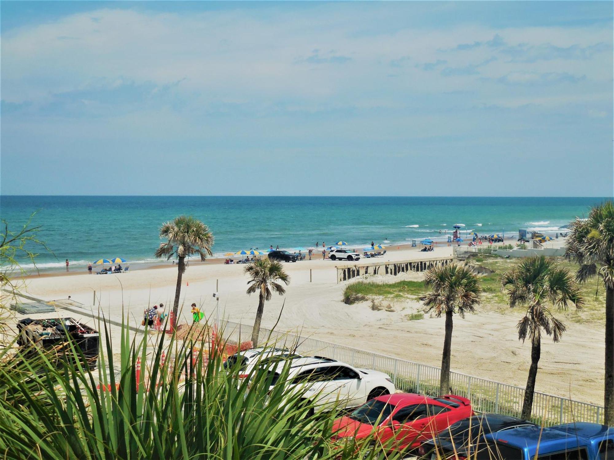Beachside Bliss Ocean Views & Endless Fun Daytona Beach! Ngoại thất bức ảnh