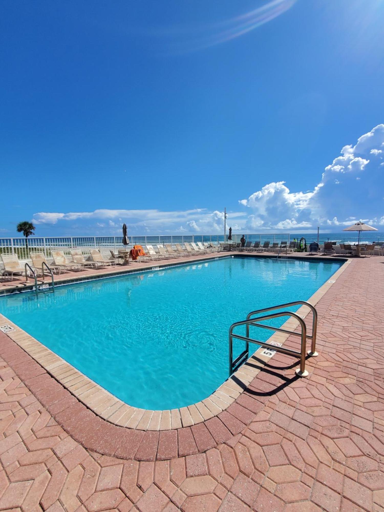 Beachside Bliss Ocean Views & Endless Fun Daytona Beach! Ngoại thất bức ảnh